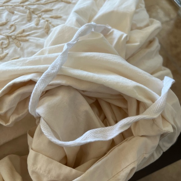 Pottery Barn Floral Embroidered Duvet Cover - Picture 6 of 9